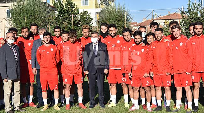 Vali Işık’tan Karaman Belediyespor'a Sürpriz Ziyaret