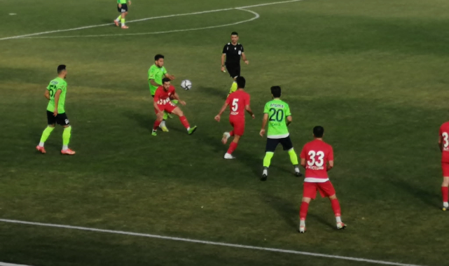 Karaman Belediyespor kendi evinde berabere kaldı