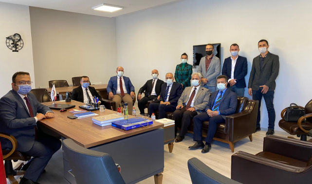 Karaman Eczacılar Odasını ziyaret ettiler 