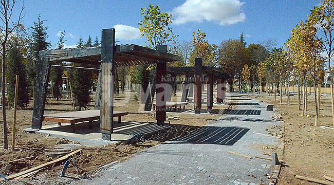 Karaman Millet Bahçesinde ağaçlandırma çalışmaları devam ediyor