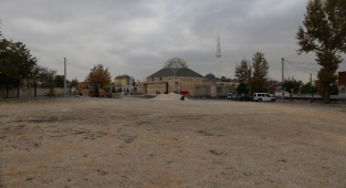 Şehir Mezarlığı Girişine Otopark Yapılıyor