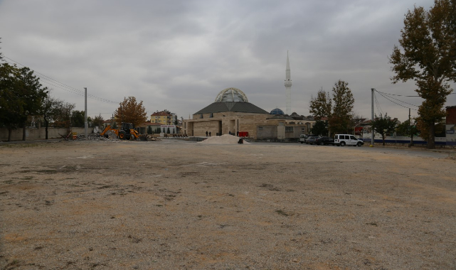 Şehir Mezarlığı Girişine Otopark Yapılıyor