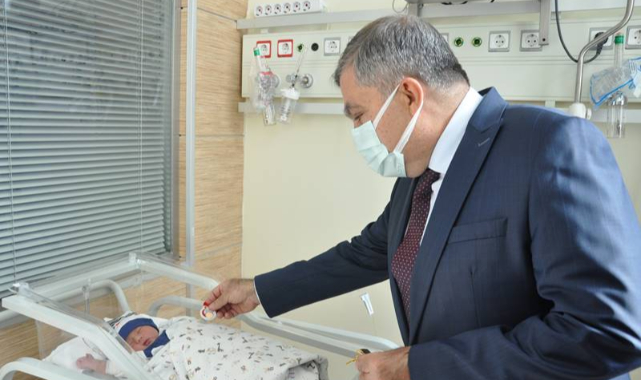 Aceleci Bebeği Hastanede Ziyaret Ettiler