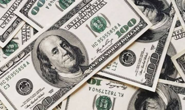 Dolar 10 TL'yi geçti Tarihi rekoru kırdı