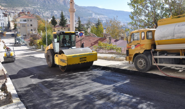 Ermenek'te Asfalt Çalışmaları Biten Yollar Trafiğe Açıldı