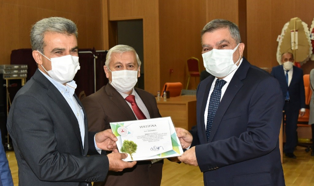 Muhtarlara Fidan Dikim Sertifikaları Verildi