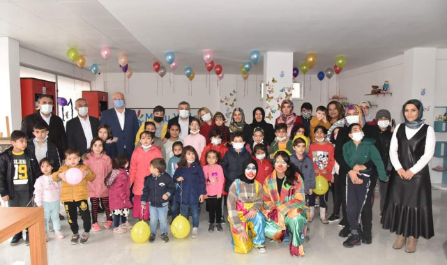 Mutlu Yüzler ile Daha Mutlu Günlere