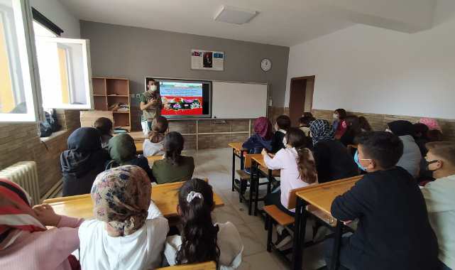 Okullarda öğrencilere doğa koruma eğitimi verildi
