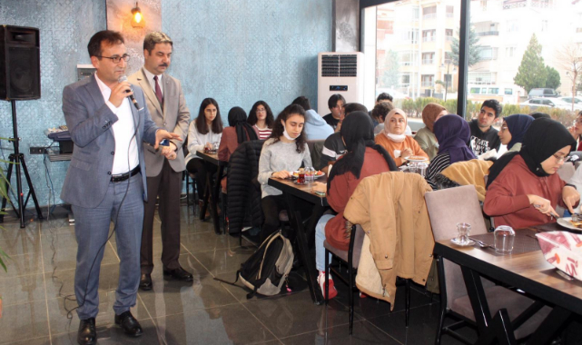 Karaman TOBB Fen Lisesi Öğrencileri Geleneksel 'Motivasyon Kahvaltısında Buluştu