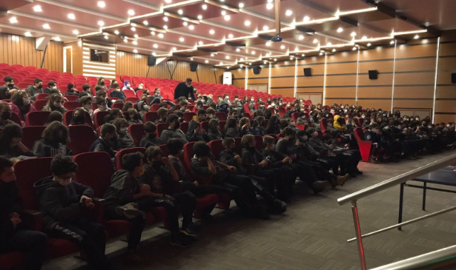 Öğrencilere güvenli internet anlatıldı