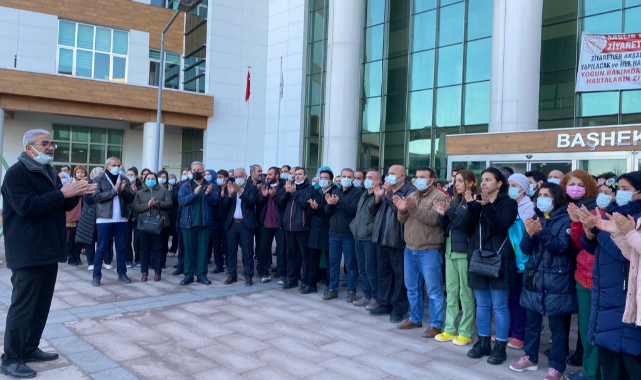Sağlıkçılar Mesaiye 1 Saat Geç Başlama Eylemi Yaptı