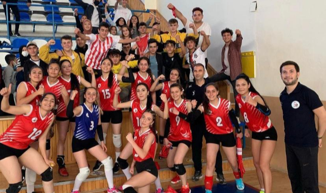 Voleybolcularımız Tarsus Belediyesini Konuk Ediyor