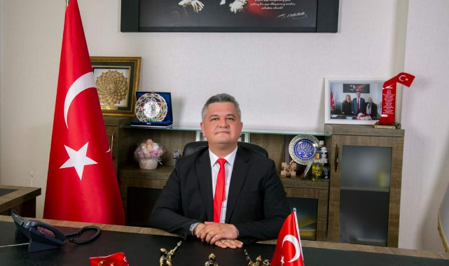 Başkan Zorlu Tarih Derslerine Girecek
