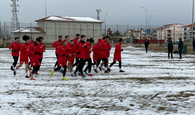 Karaman Belediyespor Sancaktepe hazırlıklarını sürdürüyor