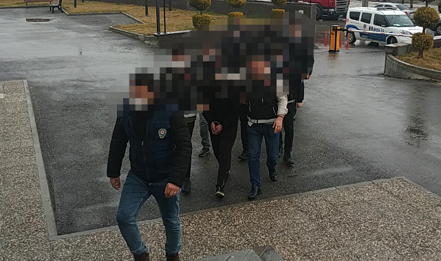 Karaman'da Şafak Operasyonunda Gözaltına Alınan Şüphelilerden 6'sı Adliyeye Sevk Edildi 