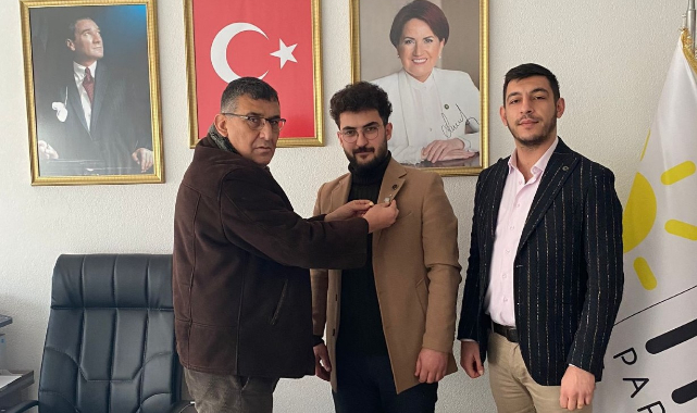 İYİ Parti'ye Yeni Üye Kayıtları Sürüyor