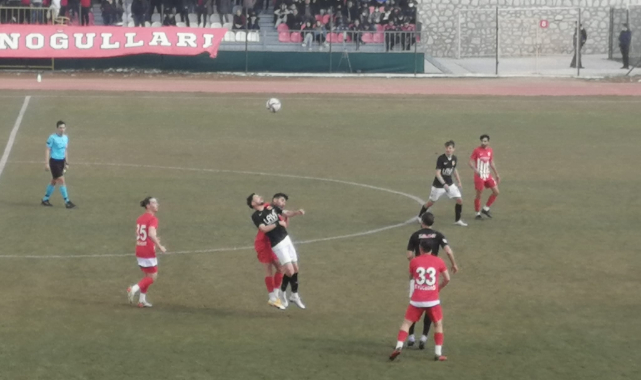 Karaman FK kendi evinde Lidere 3-0 mağlup oldu