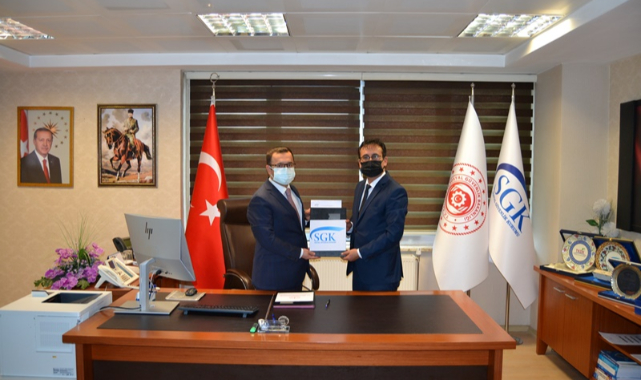 Karaman SGK'dan Milli Eğitime Bilgisayar Desteği
