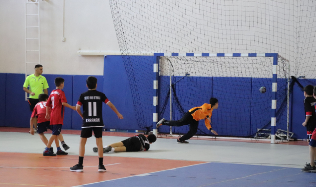 Okul Sporları Küçükler Hentbol’da Dereceye Giren Takımlar Belli Oldu 