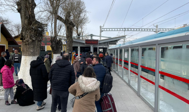 Trenin Hızını Bu Kez Vatandaş Düşürüyor