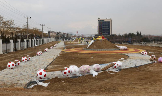 Karaman'da futbol temalı parkta sona yaklaşıldı