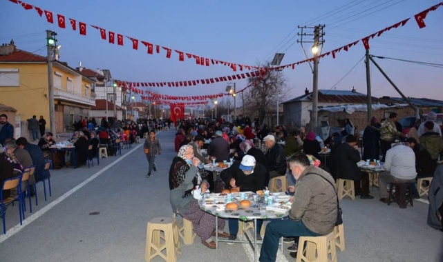 Ayrancı Belediyesi'nin İftarına Binlerce Kişi Katıldı
