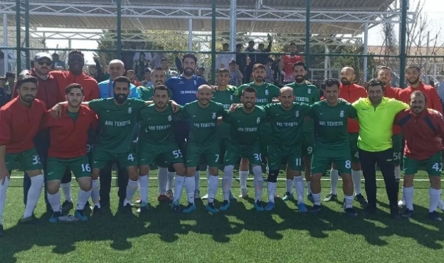 "Karaman futbolu yok olma serüvenini acı deneyimlerle sürdürecektir"