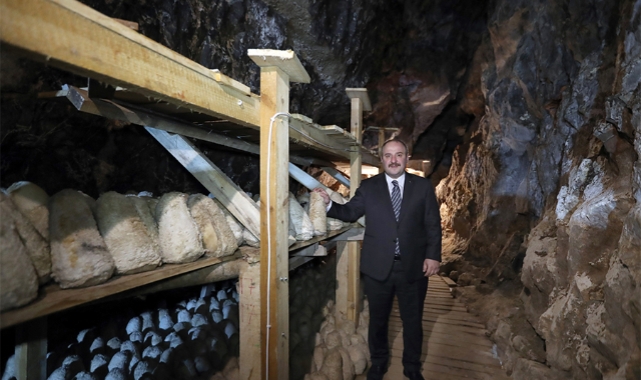 Mağaradan Gelen Lezzet: Divle Obruk Peyniri