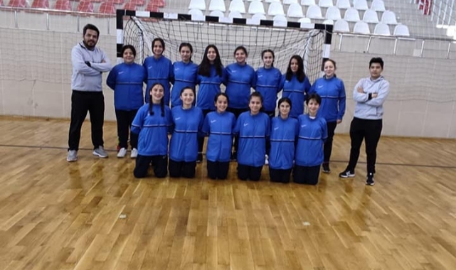 Minik hentbolcular Kahramanmaraş'ta grup 3. Oldu