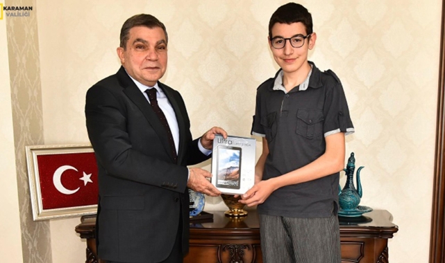 Vali Işık Tablet Sözünü Yerine Getirdi