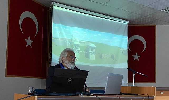 Arkeolog Yusuf Benli: Karamanoğlu Mehmed Bey'in Mezarı Konya'da, Mevlâna Asitanesi'nde