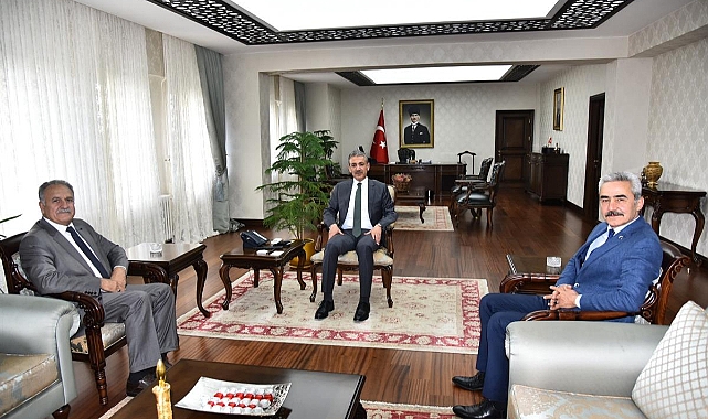 Belediye Başkanlarından Vali Akkoyun'a Ziyaret