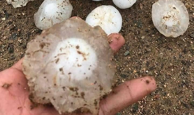 Dolu Yağışı, Karaman'da Ekili alanlara ve meyve bahçelerine zarar verdi