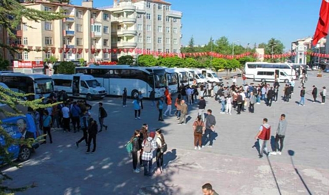 Karaman'da 1000 Genç Adana'ya gitti