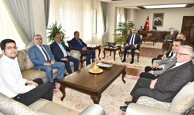 Vali Akkoyun'un ziyaretçi yoğunluğu sürüyor