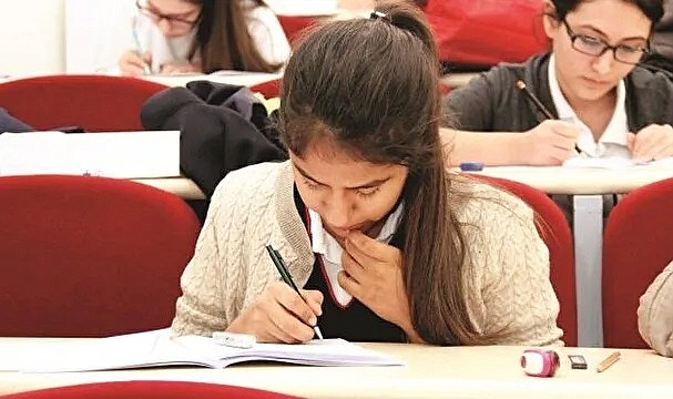 12. sınıf öğrencileri devamsızlıktan bırakılmayacak