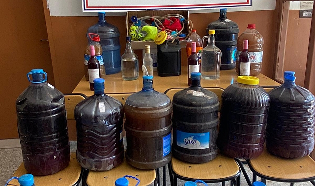 81 yaşındaki adamın evi kaçak tekel bayi çıktı