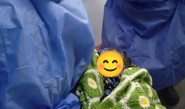 Aceleci Bebek Ambulansta Doğdu