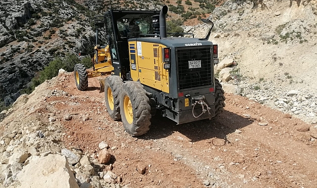 Bağ yollarında iyileştirme çalışmaları yapılıyor