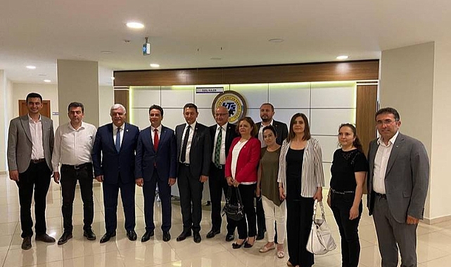 CHP saha çalışmalarını sürdürüyor
