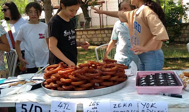 İmaret Ortaokulu Kermesi Yoğun İlgi Gördü