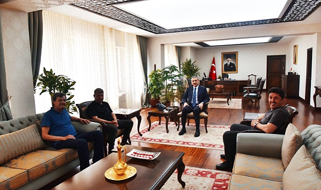 Karaman Futbol Kulübü Yöneticilerinden Vali Tuncay Akkoyun’a Ziyaret