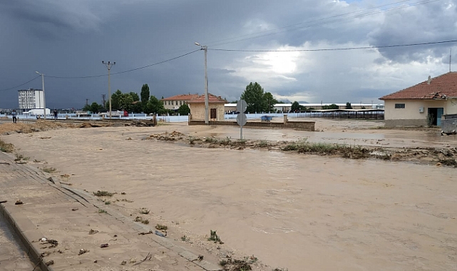 Karaman Sebze Halini Su Bastı