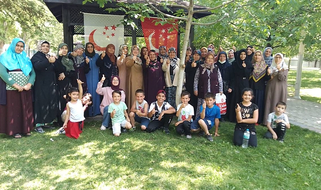 Saadet Partili kadınlar piknikte bir araya geldi
