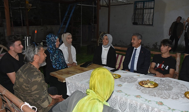 Akkoyun çiftinden Gazi Hamza Çetin'in ailesine bayram ziyareti