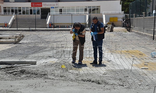 Beton Pompasının Kopan Kolunun Altında Kalan İşçi Ağır Yaralandı