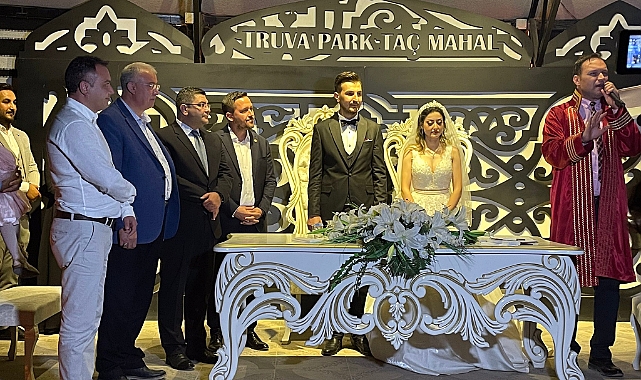 Çetin Ve Sütçü Ailelerinin Mutlu Günü