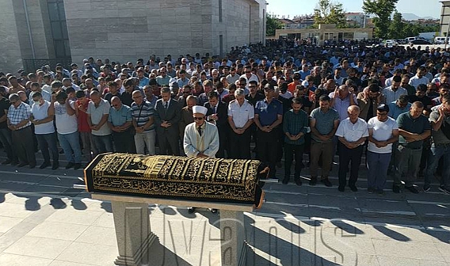 Kalaycı Ailesinin Acı Günü Otomobilin Çarptığı Çocuk Toprağa Verildi 