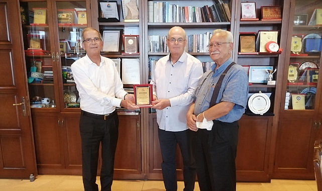 Karamanlı Şair ve Yazarlardan Sami Özdağ'a Teşekkür Ziyareti