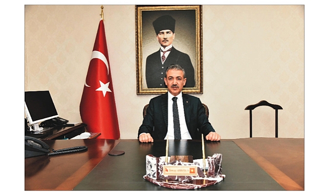 Vali Akkoyun: Bayramlar mâziden âtiye insanlığın diriliş günüdür. Kalplerde heyecan, gözlerde umuttur. 